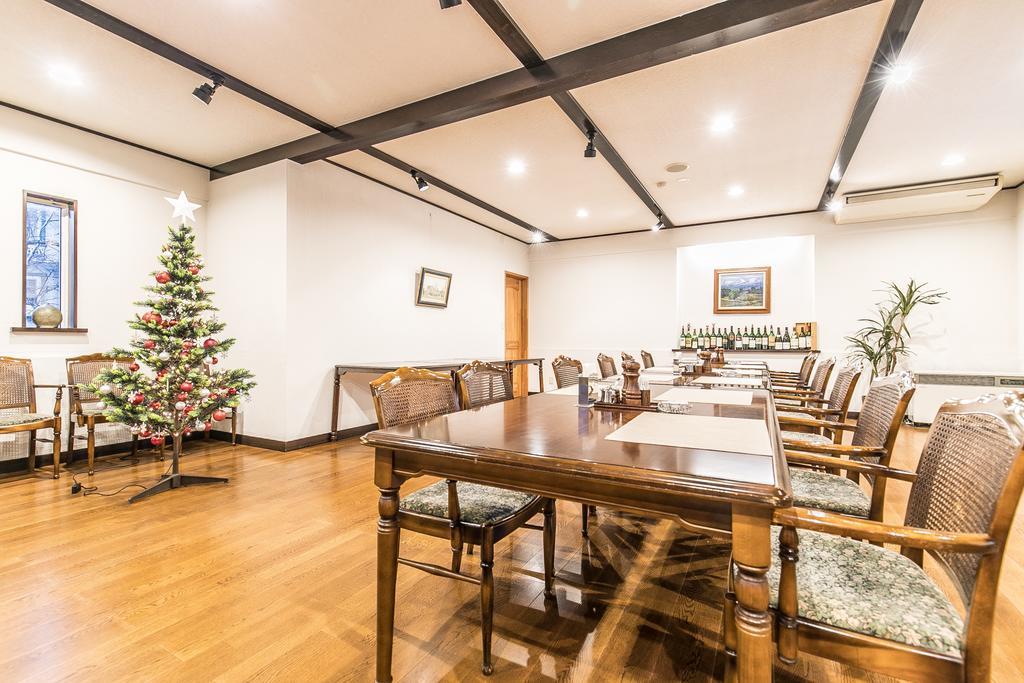 Petit Hotel Enchante Hakuba Exterior photo
