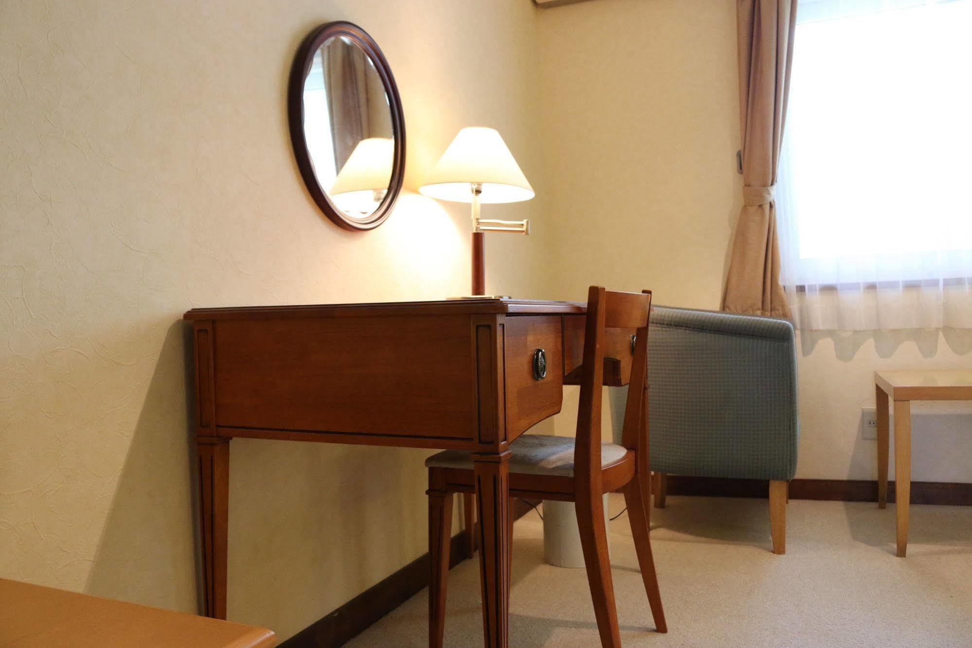 Petit Hotel Enchante Hakuba Exterior photo